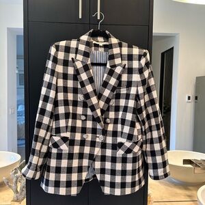 Veronica Beard dickie jacket… goes with any dickie..